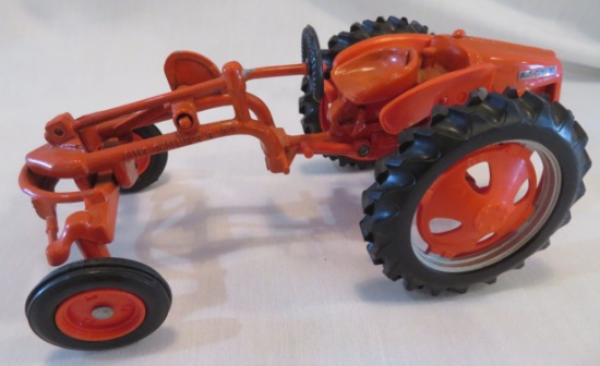 Allis-Chalmers 1948 "G" Tractor