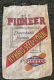 PIONEER HYBRIDS SEED CORN SACK - 1/2 BUSHEL SIZE