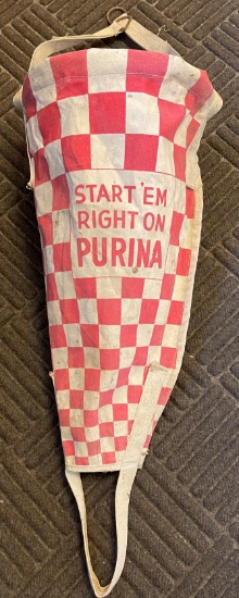 PURINA "START 'EM RIGHT ON PURINA" - VINTAGE PIG HOLDER - NEW OLD STOCK