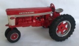 FARMALL 560 NARROW FRONT TRACTOR - REPAINT