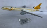 STAF CARGO MD-11 MODEL AIRPLANE