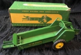 JOHN DEERE MANURE SPREADER WITH BOX -- EARLY