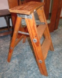 2 Foot Wooden Step Stool