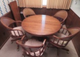 Round Oak Table w/ 5 Chairs