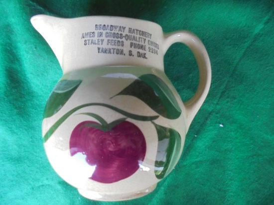OLD WATT NUMBER 15 APPLEWARE PITCHER WITH YANKTON S.D. ADVERTISING