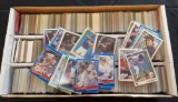 LARGE LOT OF BASEBALL CARDS