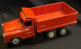 INTERNATIONAL TRU-SCALE DUMP TRUCK