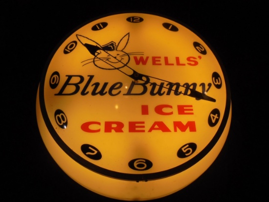 VINTAGE ADVERTISING "BLUE BUNNY ICE CREAM" CLOCK-LIGHTS AND SHOWS WELL