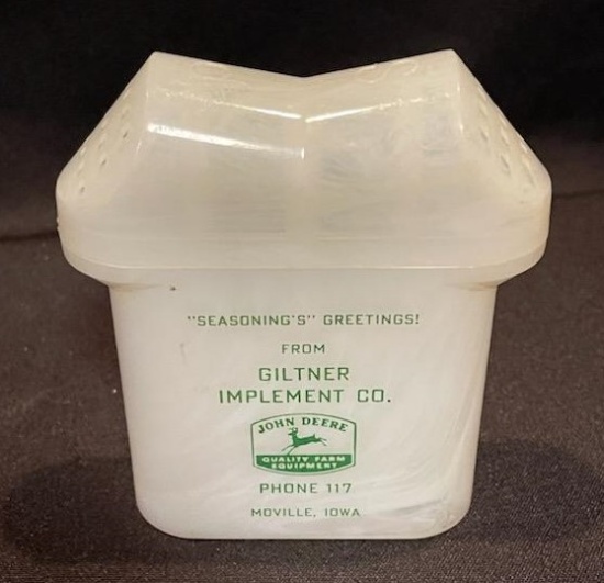 GILTNER IMPLEMENT CO. - MOVILLE, IOWA - ADVERTISING SALT & PEPPER SHAKER