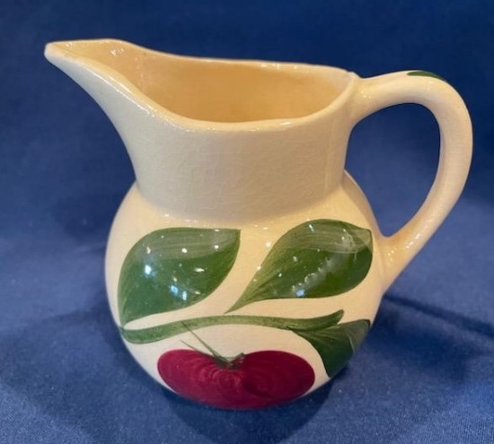 WATT No. 62 WATT APPLE PITCHER