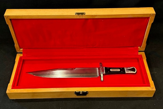 Bowie Fixed Blade Knife by HAYES -- In Wooden Display Box
