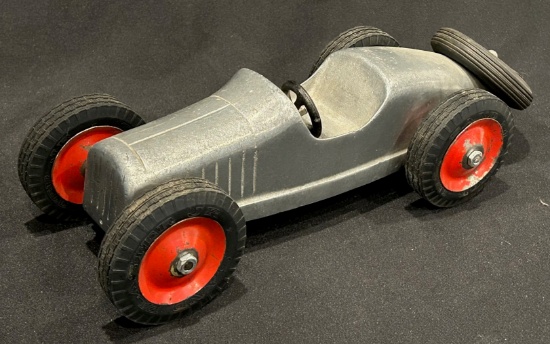 THE CLEVELAND SPECIALTY CO. CAST ALUMINUM RACECAR