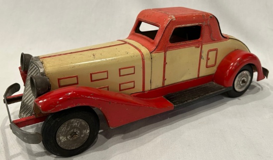 MARX BATTERY OPERATED "DELUXE COUPE" PRESSED STEEL CAR - 15" LONG