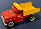 TONKA RED & YELLOW PRESSED STEEL DUMP TRUCK