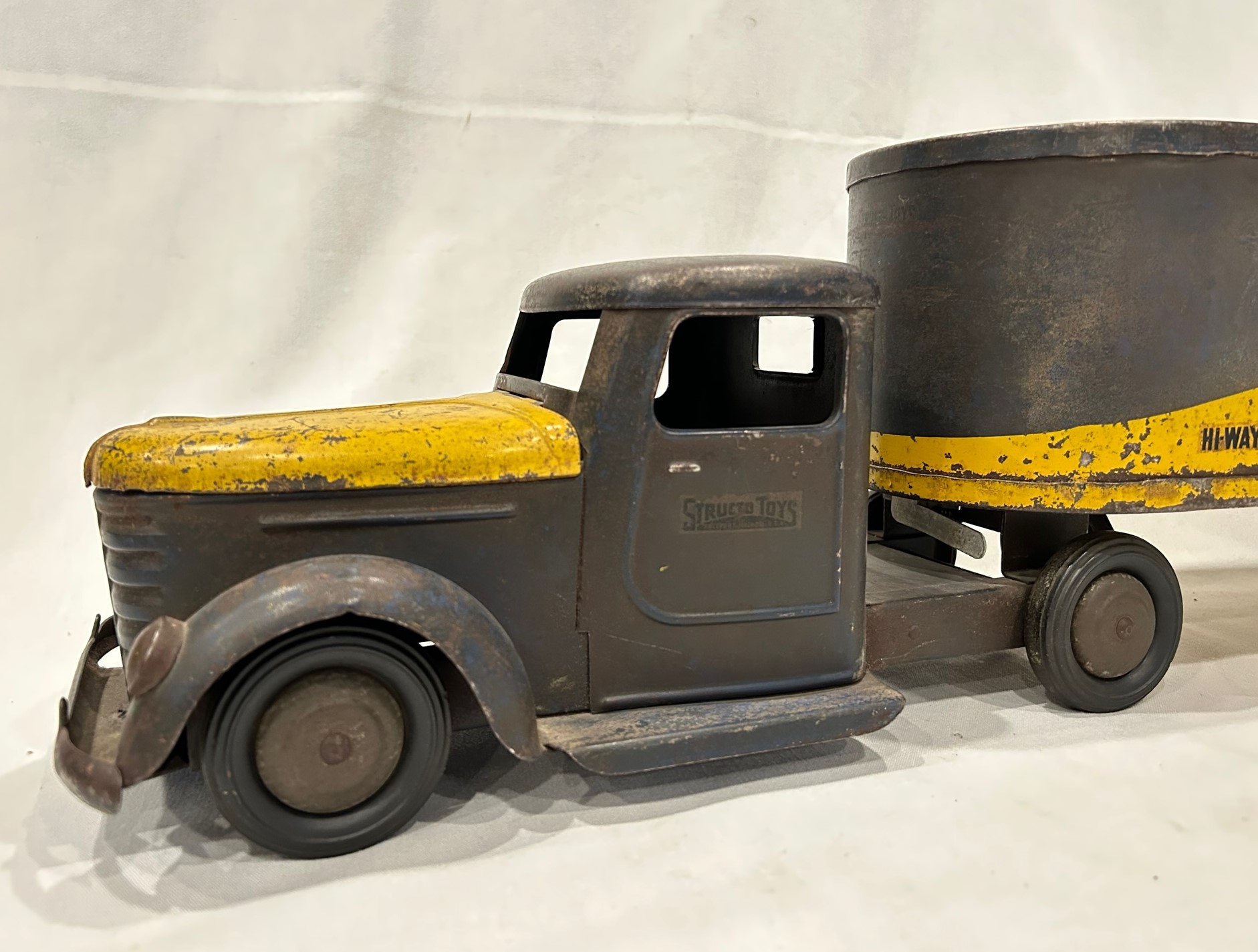1930'S STRUCTO TOYS 