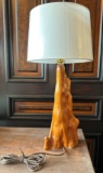 UNUSUAL DRIFT WOOD TABLE TOP LAMP