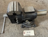 5 INCH BENCH VISE W/ PIPE VISE