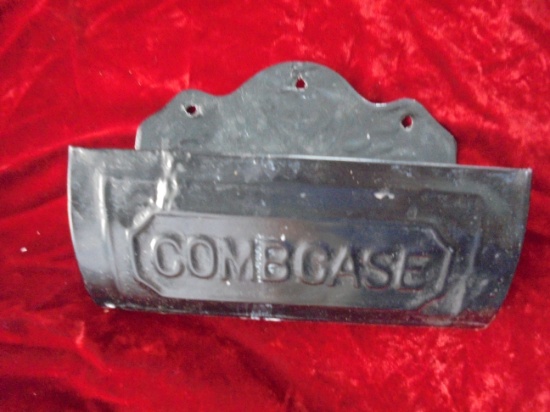 OLD WALL COMB CASE