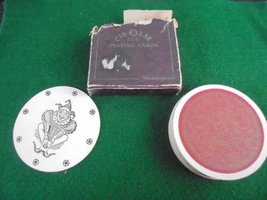 VINTAGE "WADDINGTON" DECK OF ROUND PLAYING CARDS