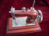 OLD TOY SEWING MACHINE 