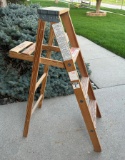 4 FOOT WOODEN STEP LADDER