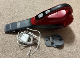 BLACK AND DECKER HANDHELD VACUUM