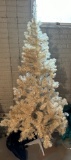 WHITE 6 FOOT CHRISTMAS TREE