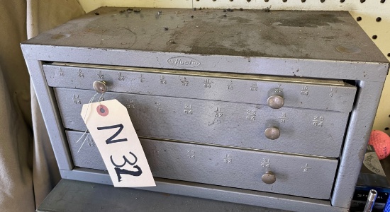 HUOT METAL 3 DRAWER COUNTER TOP CABINET