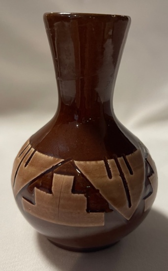 POTTERY VASE - SIGNED - SIOUX ??