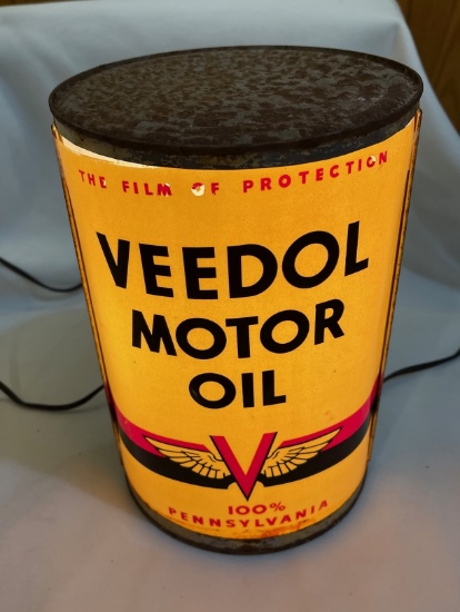 RARE VEEDOL GALLON CAN SIZE COUNTER ADVERTISING DISPLAY-FRONT OF CAN LIGHTS UP-STUNNING AND ORIGINAL