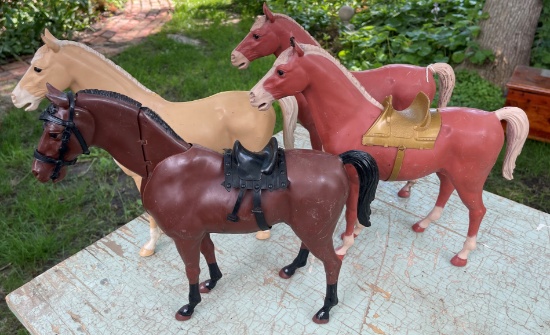 4 PLASTIC TOY HORSES