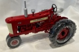 MCCORMICK FARMALL 450 NARROW FRONT TRACTOR - HIGH DETAIL