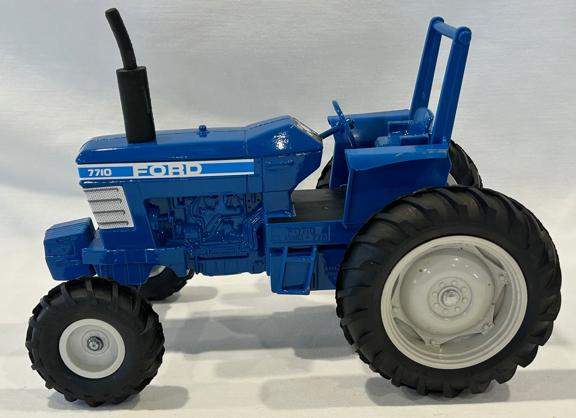 FORD 7710 TRACTOR ERTL 1/16 Proxibid