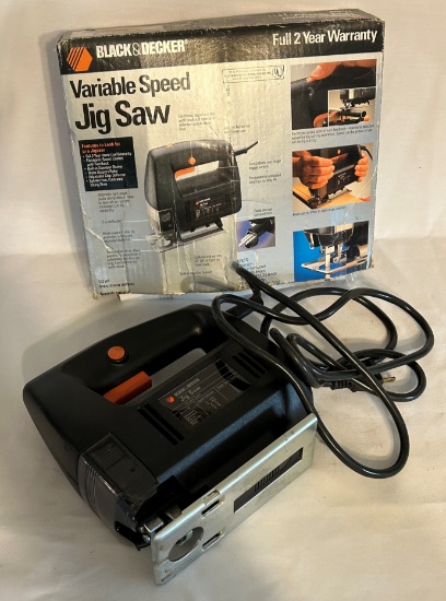 BLACK AND DECKER VARIABLE SPEED JIG SAW