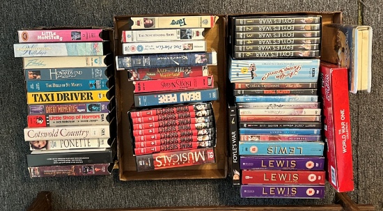 LARGE LOT OF VHS & DVD MOVIES