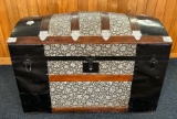 VINTAGE CAMELBACK TRUNK - NICE CONDITION!