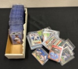 COLLECTION OF VARIOUS BASEBALL CARDS