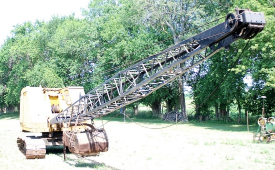 1960 American Dragline Diesel Crane 295 BC with 30 foot boom- 10 foot extension 30 inch wide track