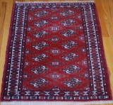 Fine Vintage Wool Carpet 2'8