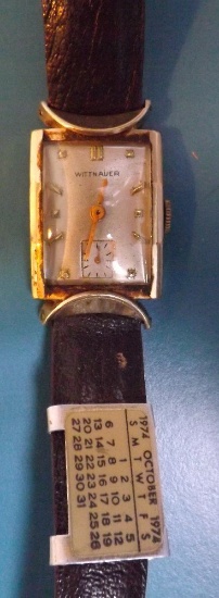Wittnauer Men's Alarm Wrist Watch With October 1974 Calendar On Band