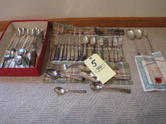 Rogers Eternally Yours flatware and others - Carving fork & knife