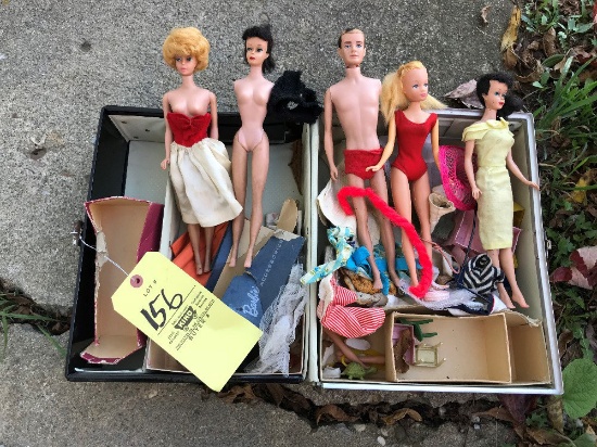 Mattel 1961 Barbie Case With Dolls And Clothes