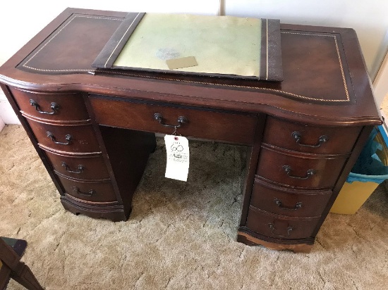 Bassett Mahogany With Leather Inlay Desk, 44" Wide