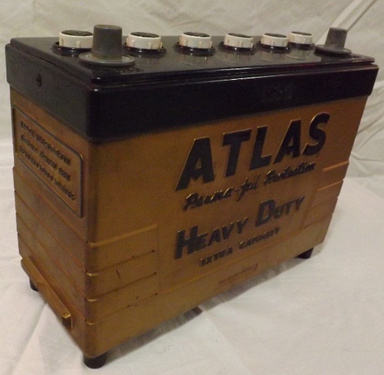 Automatic Radio Model #AB-3104 "Atlas Perma-ful Protection" Auto Battery Shaped Radio