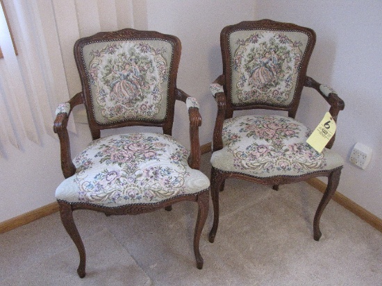 Pair chairs