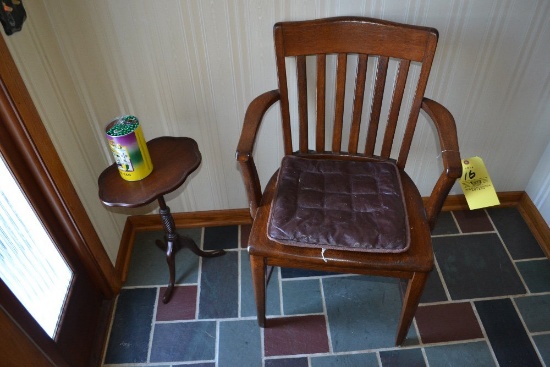 Oak Chair & Pedestal Table