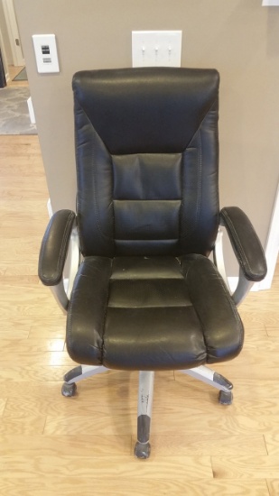 Swivel Office Chair (used)