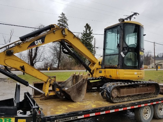 CAT 304CR Excavator