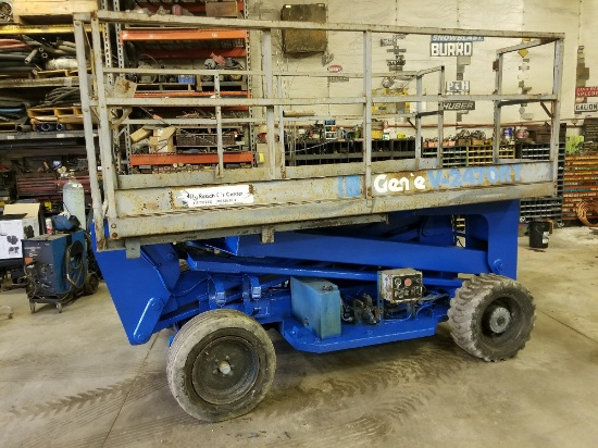 Genie Lift, Model V-247ORT, Gas or Propane Onan Engine, 24' Cap, Foam Filled Tires, Runs Good