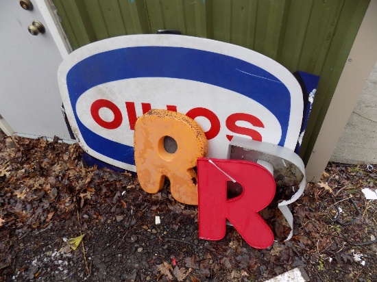 Plastic Sohio Sign (plastic cracked), R Letters